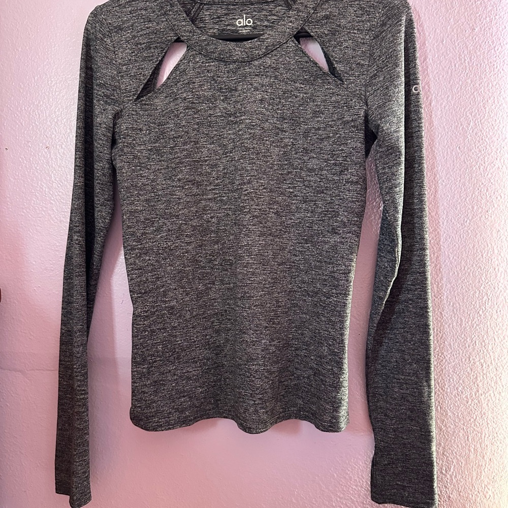 ALO Yoga Women's Gray Long Sleeve Top
